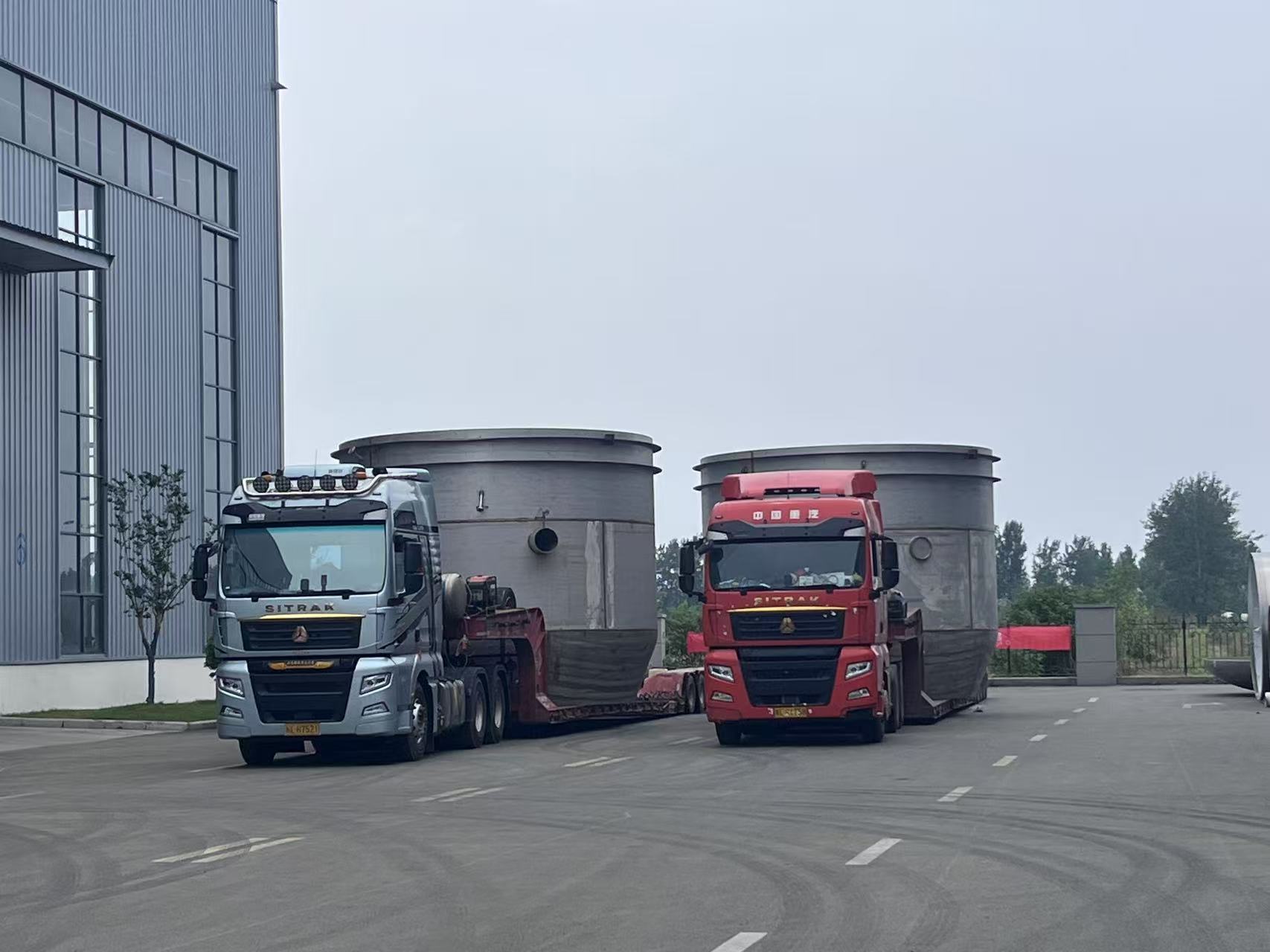 笃舜发往湖北天岳天门新材料项目设备发货现场